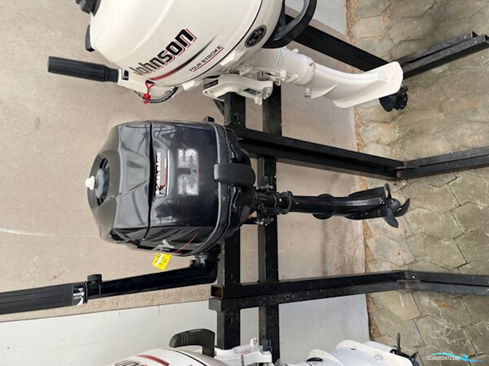 2,5 hk Mercury 4 takt med kort ben 