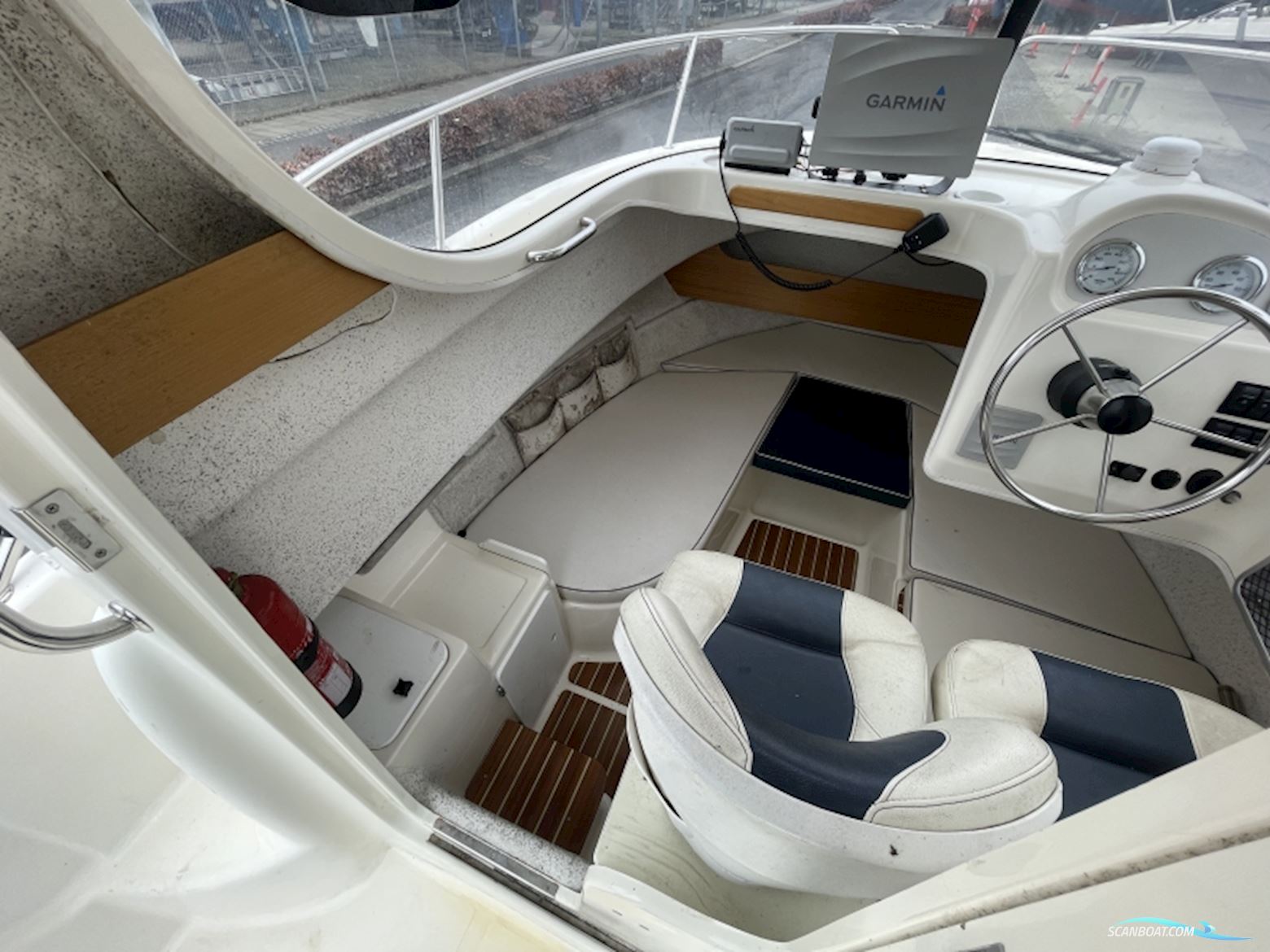 Quicksilver 640 Pilothouse