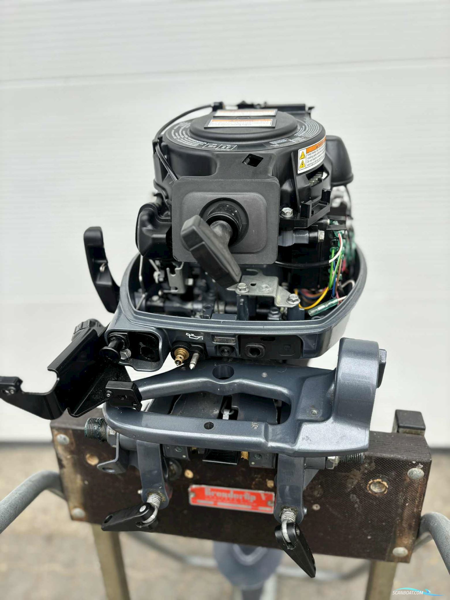 Yamaha F9,9 Fjernstyret / Håndholdt