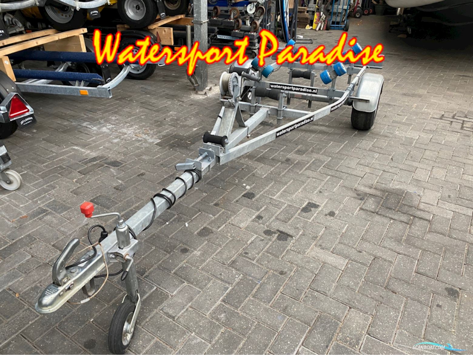 Freewheel Rollentrailer Bootstrailer 2016, Niederlande