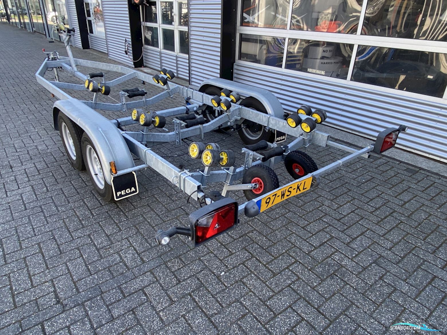 Pega V 2300 Bootstrailer 2022, Niederlande