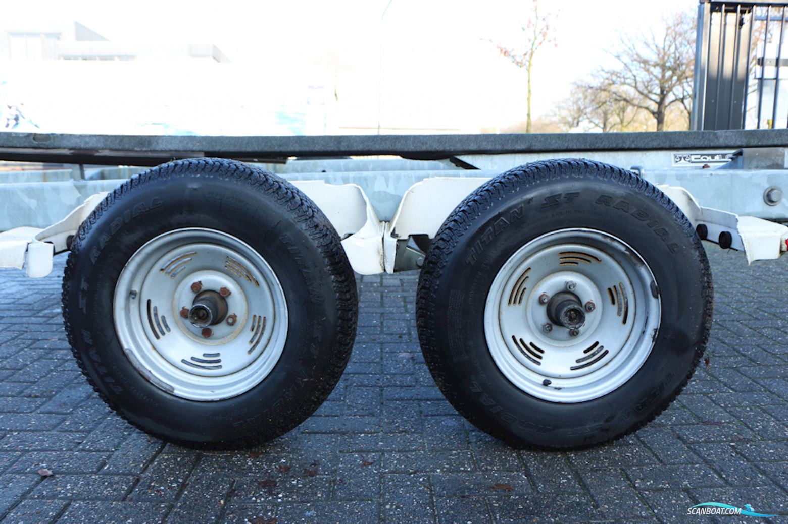 Stallingstrailer 2-Asser