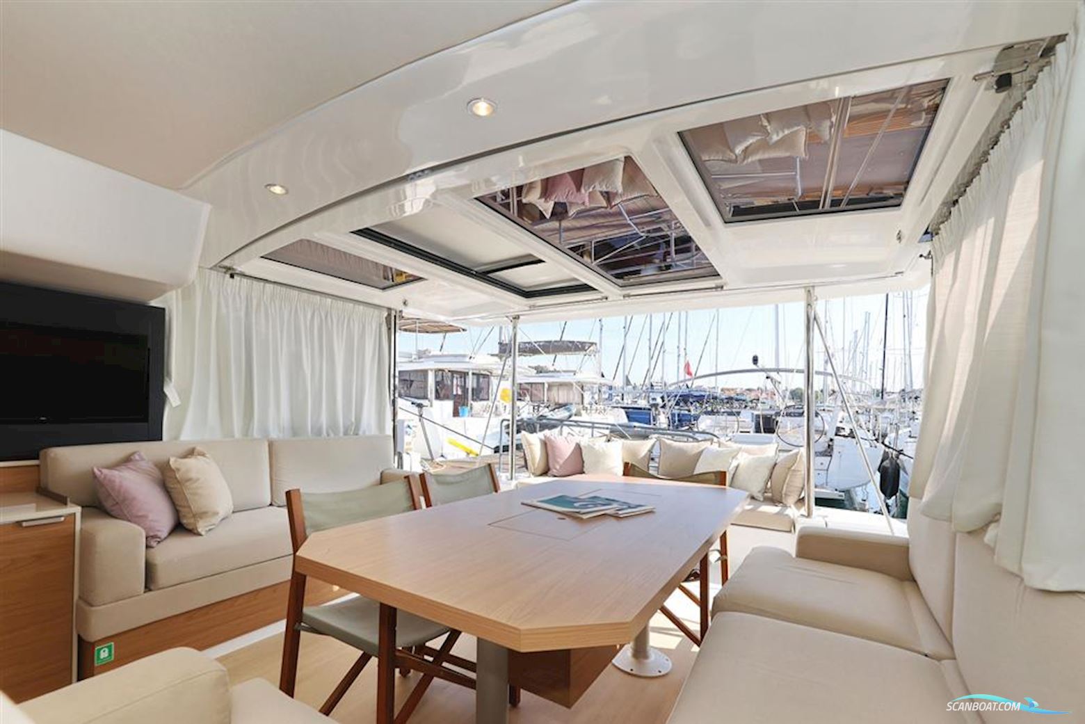 Bali Catamarans 4.2