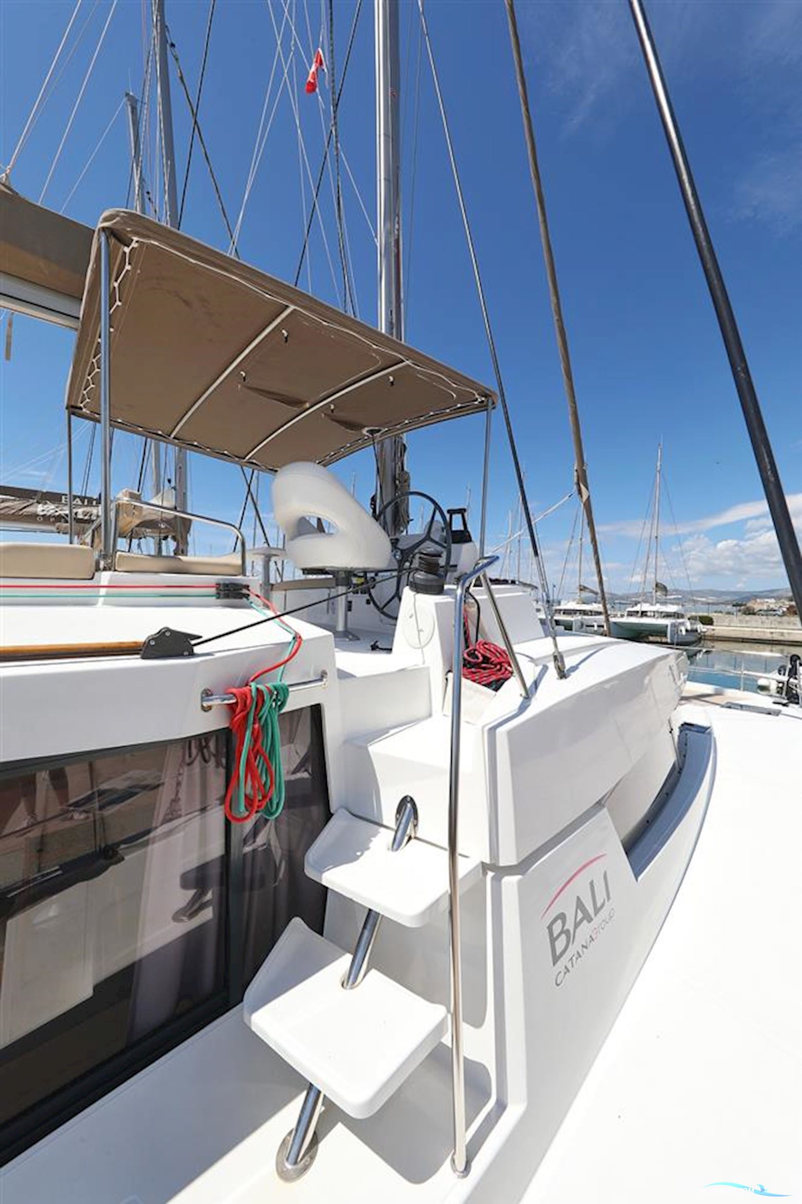 BALI CATAMARANS 4.3