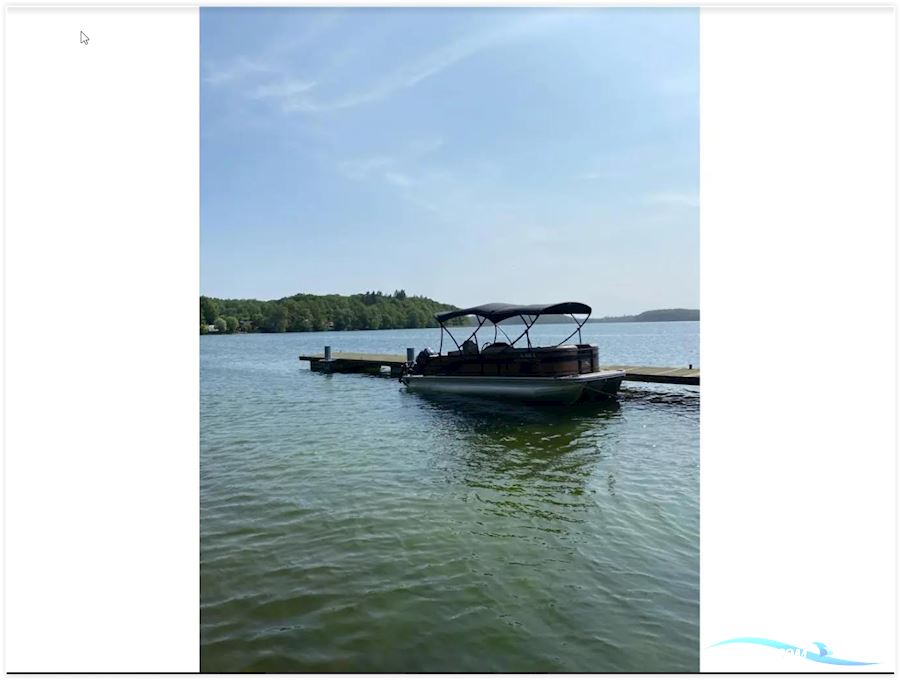 Bennington L22 Quad Bench Saltwater