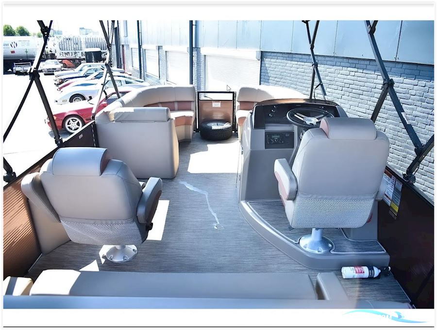 Bennington L22 Quad Bench Saltwater