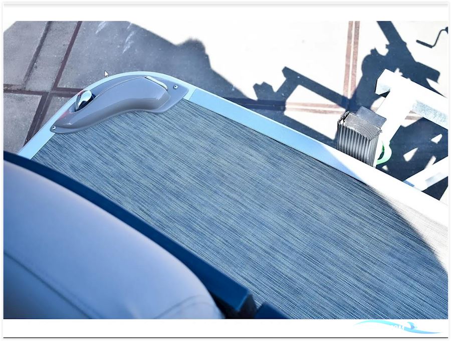 Bennington L22 Quad Bench Saltwater