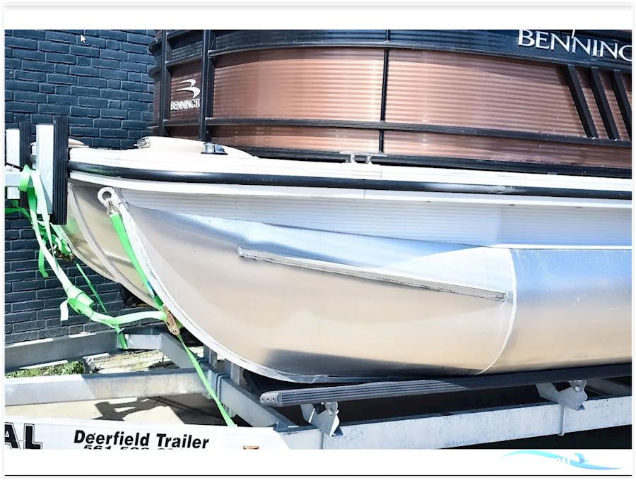 Bennington L22 Quad Bench Saltwater