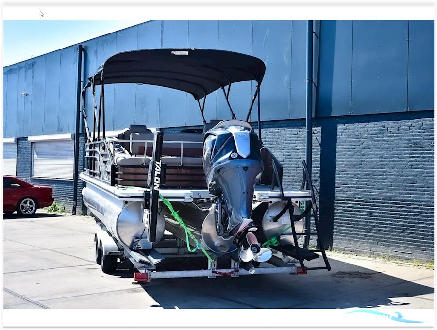 Bennington L22 Quad Bench Saltwater