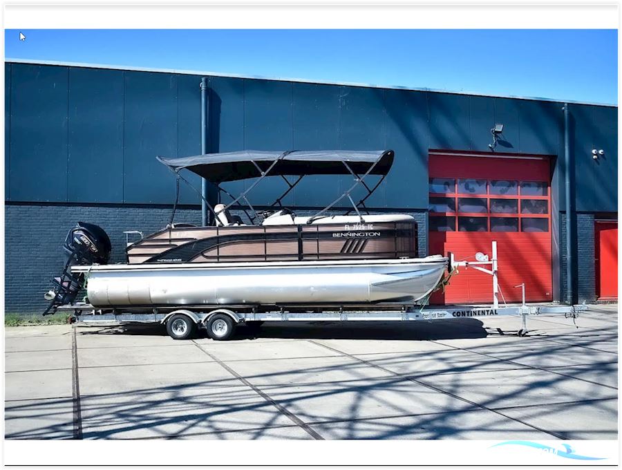 Bennington L22 Quad Bench Saltwater