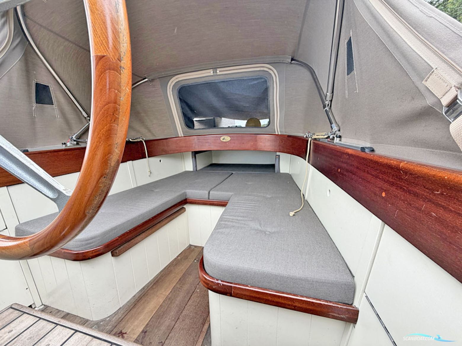 ex Marine Motorsloep 30