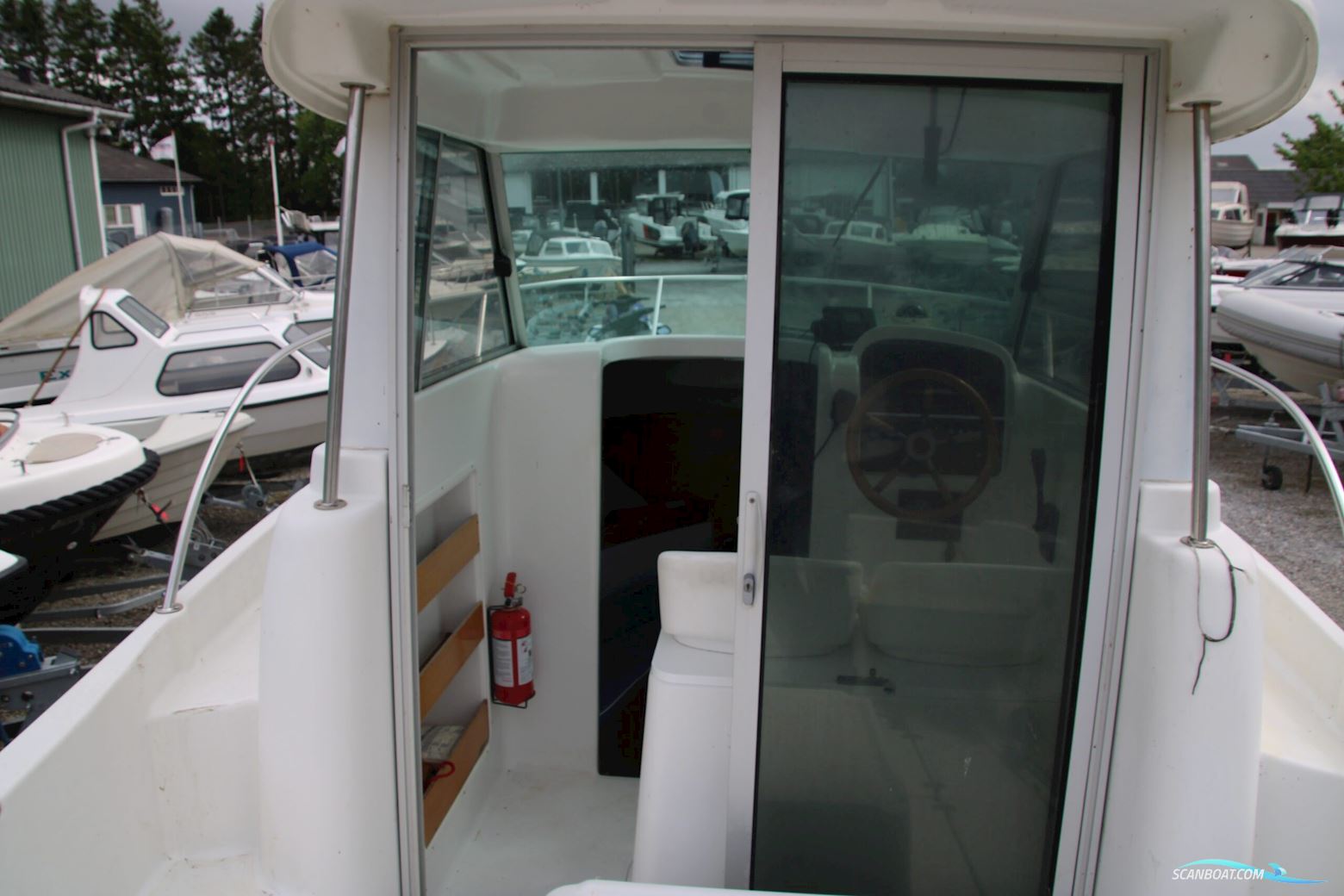 Jeanneau 635 Merry Fisher