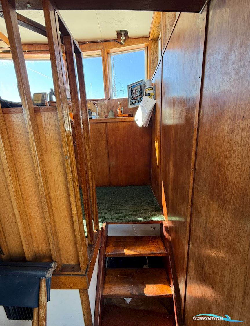 Skonare, Hus / bo Båt