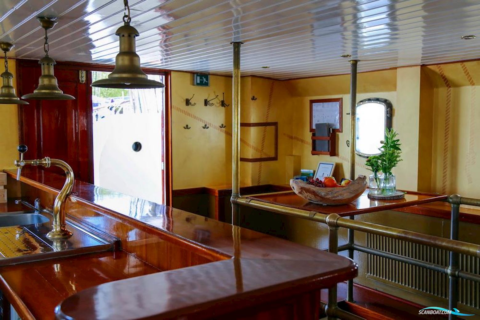 Traditional Barkentijn