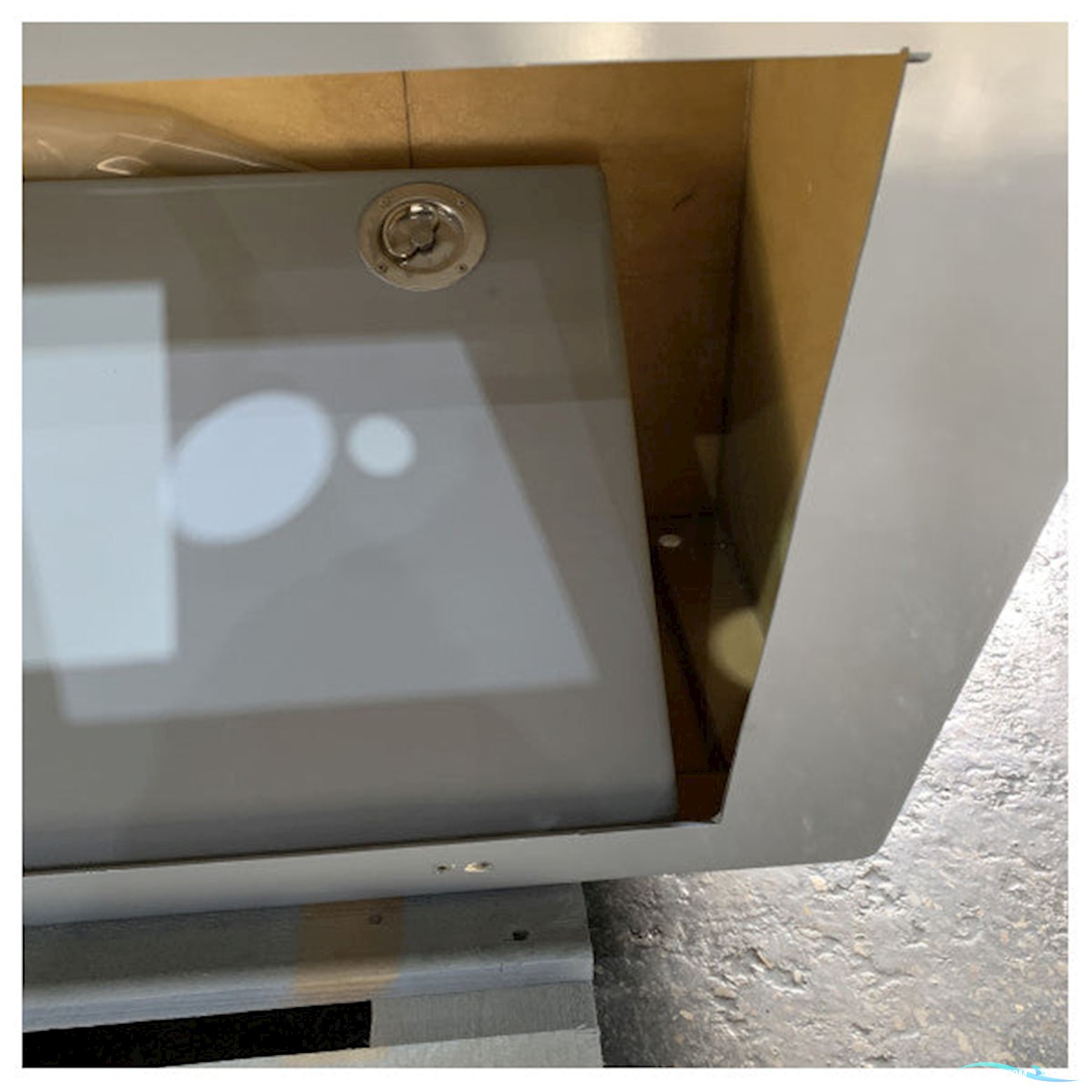 Alphatron Flybridge GRP Bridge Navigation Console with Cover Grey - L173 x W80 x H108