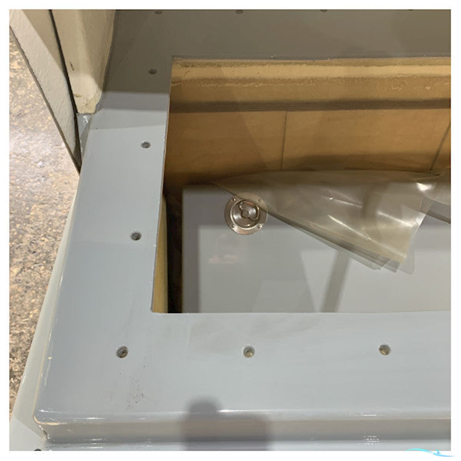 Alphatron Flybridge Grp Bridge Navigation Console With Cover Grey - L173 x W80 x H108