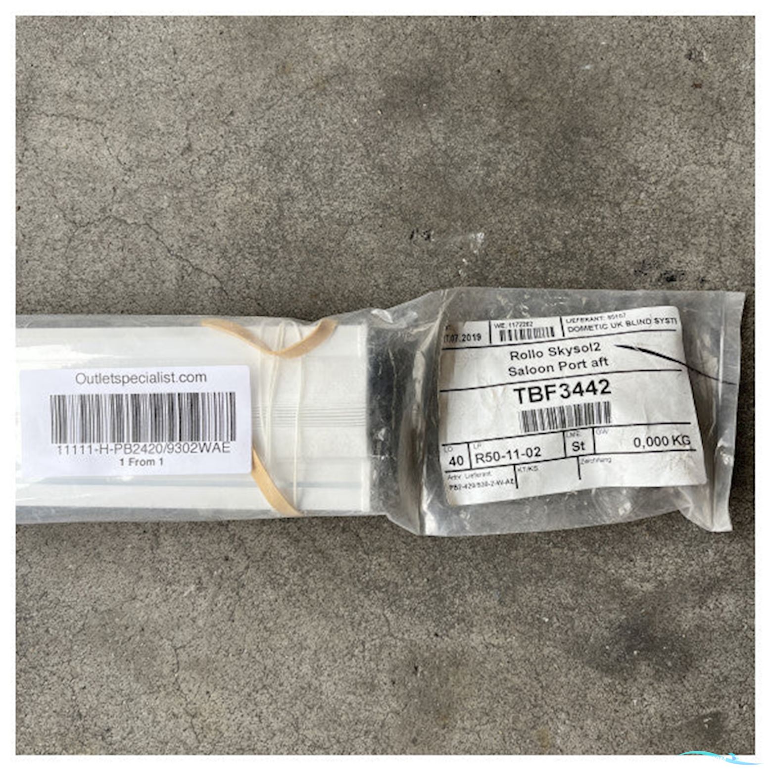 Dometic Oceanair Cabin Roller Blind Skysol2 420 x 930 mm