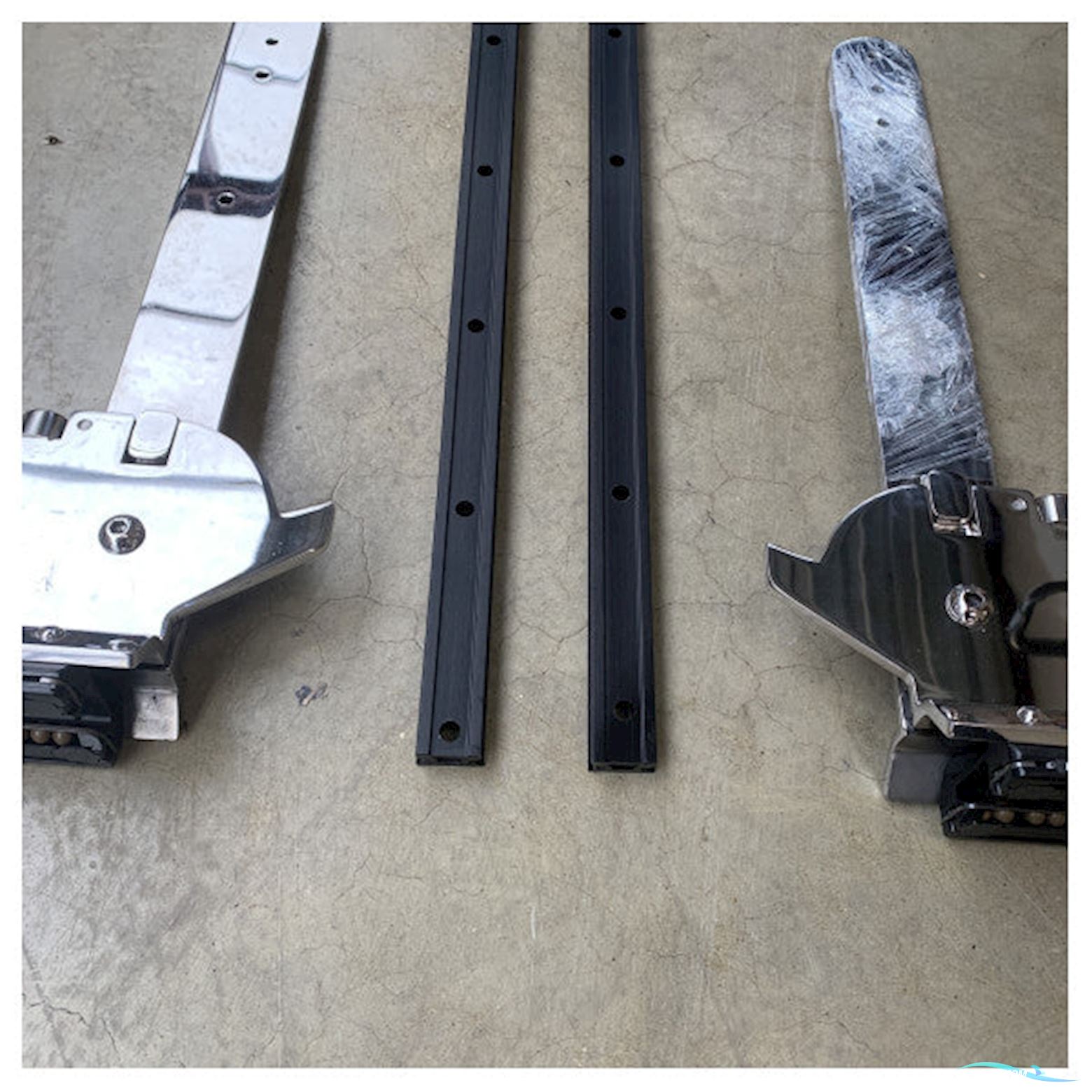 Harken CRN Custom Line Navetta 37 cockpit bench handling / sliding kit