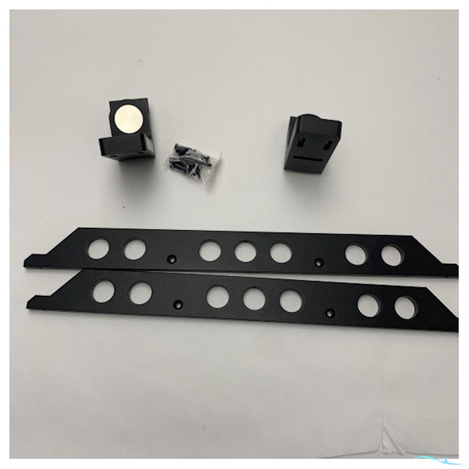 Hatteland Marine Mounting Bracket Kit For HD Devices - HD Tmb SX2-A2