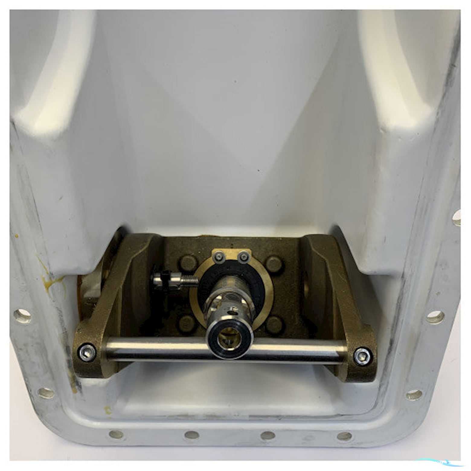 Lewmar RT140 Retractable Bowthruster Base Spare Lid - 56110050
