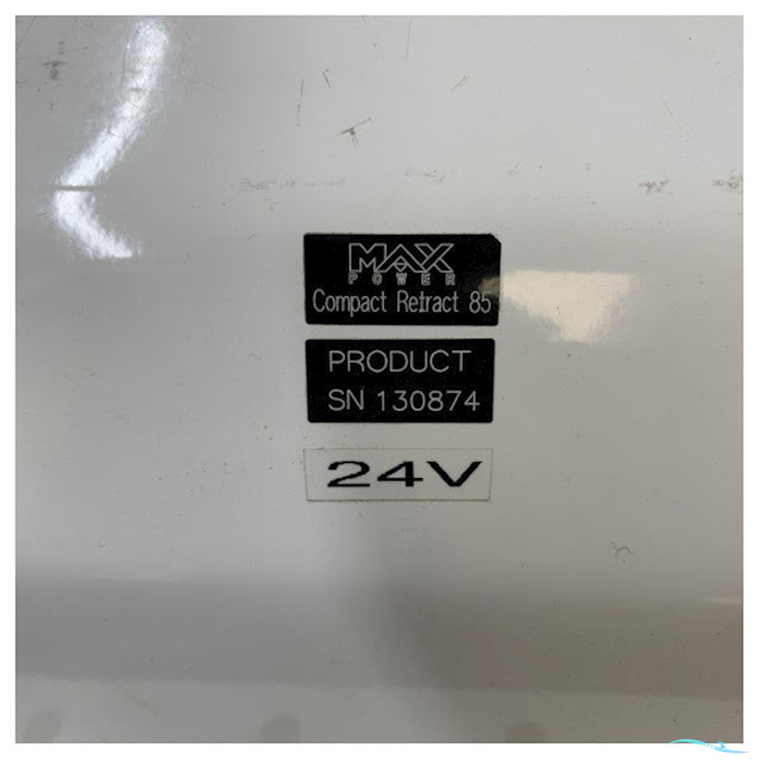 Max Power Compact Retract 85 KGF Bowthruster 24V Retractable - 317822