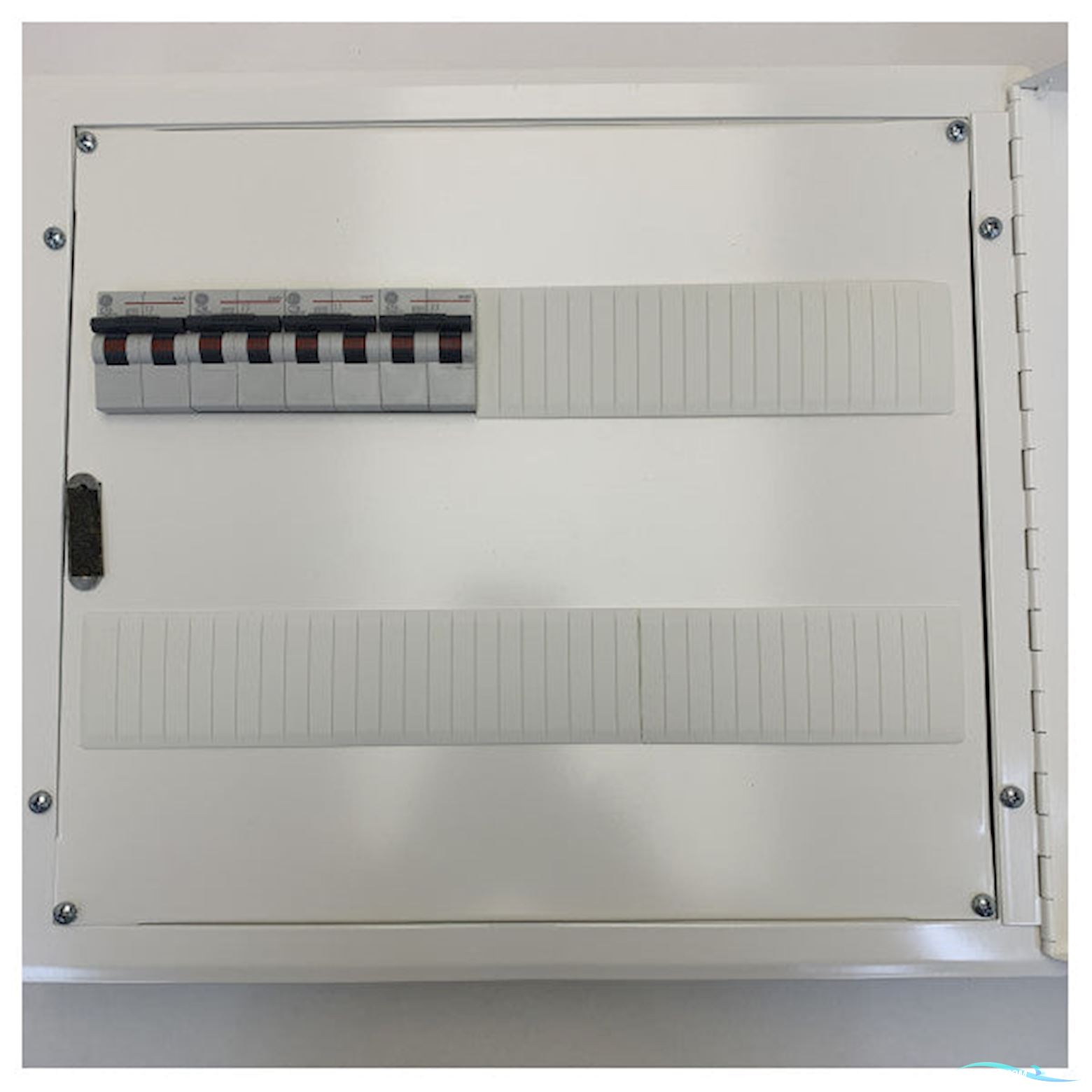 Onbekend Marine Electrical Distribution Panel with Circuit Breakers - 17 243 14-1