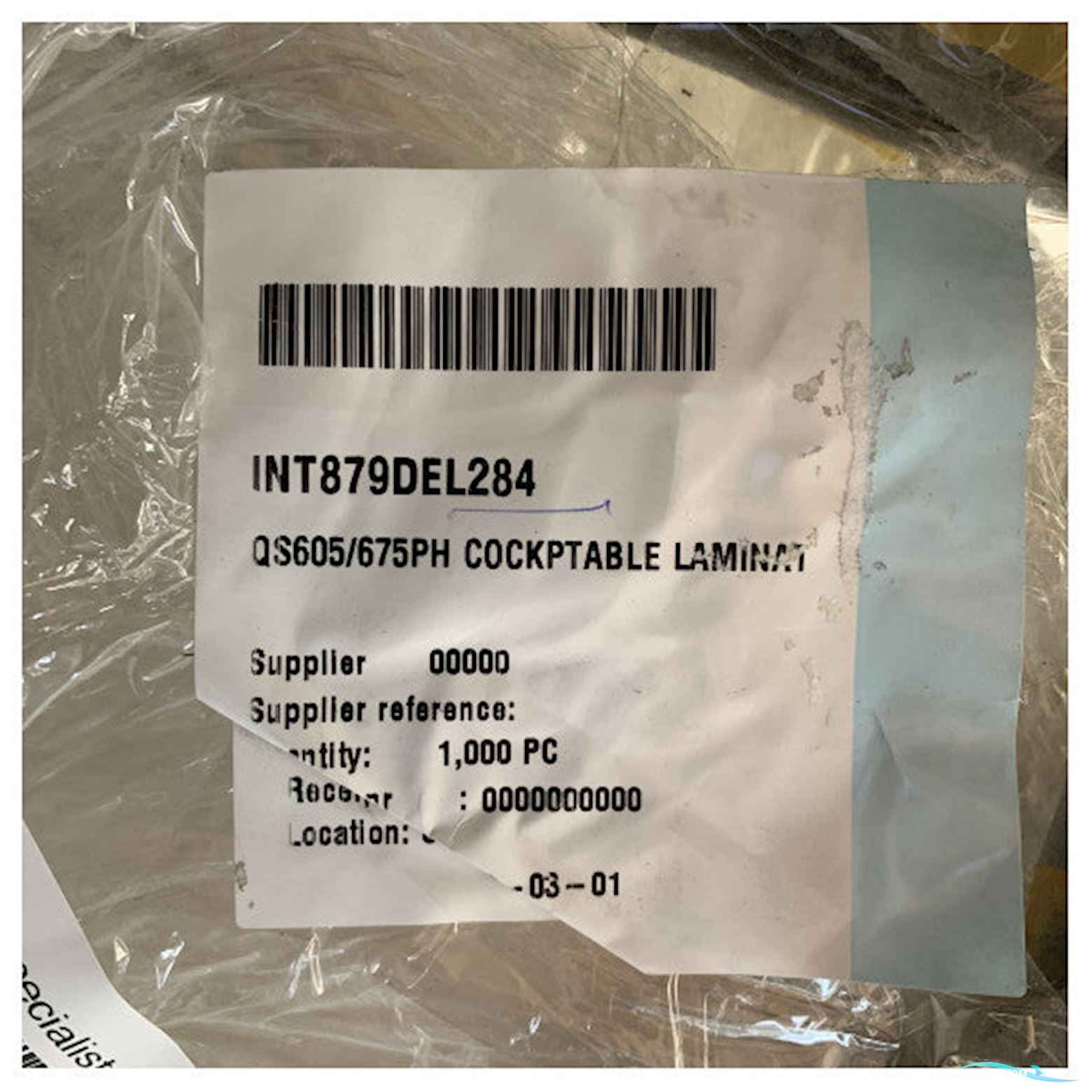 Onbekend Quicksilver 605 and 675 PilotHouse GRP cockpit table white - 879DEL284