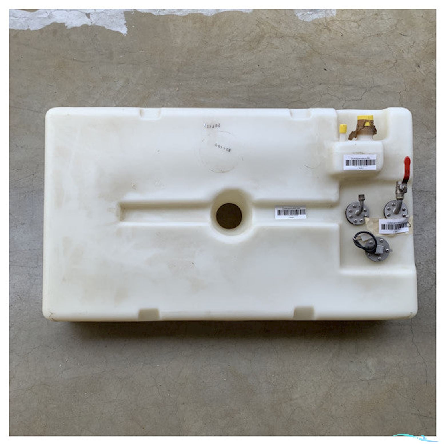Osculati Durable Marine Fuel Tank With Tank Level Sensor - 804459 Bootszubehör 2026, Niederlande