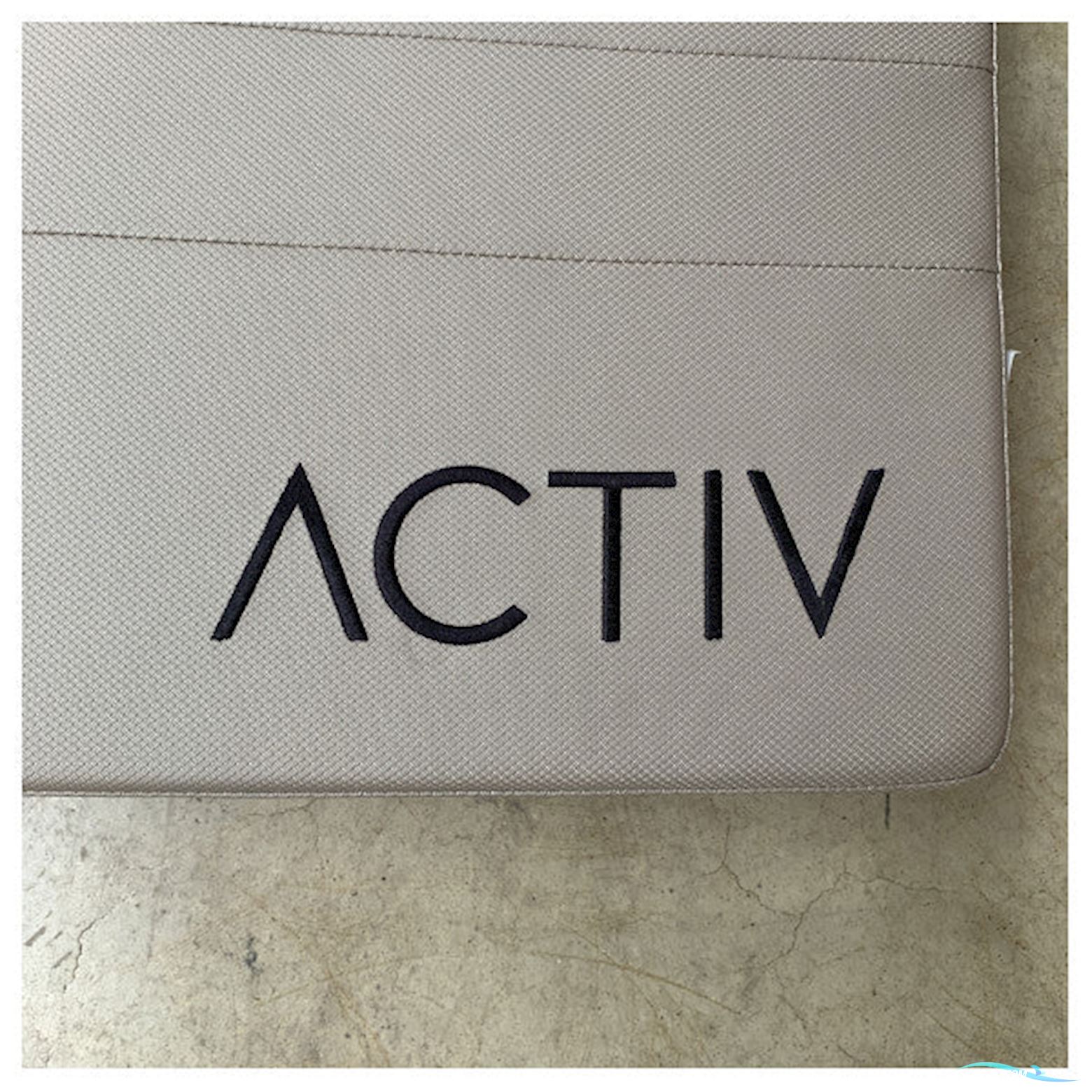 Quicksilver 605 Activ Bow Sundeck Conversion Cushion White - 2202328