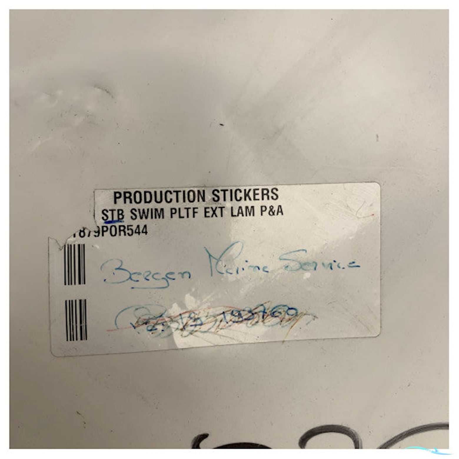 Quicksilver Activ 555 Pilothouse Starboard Side Swim Platform Extension - 879POR544