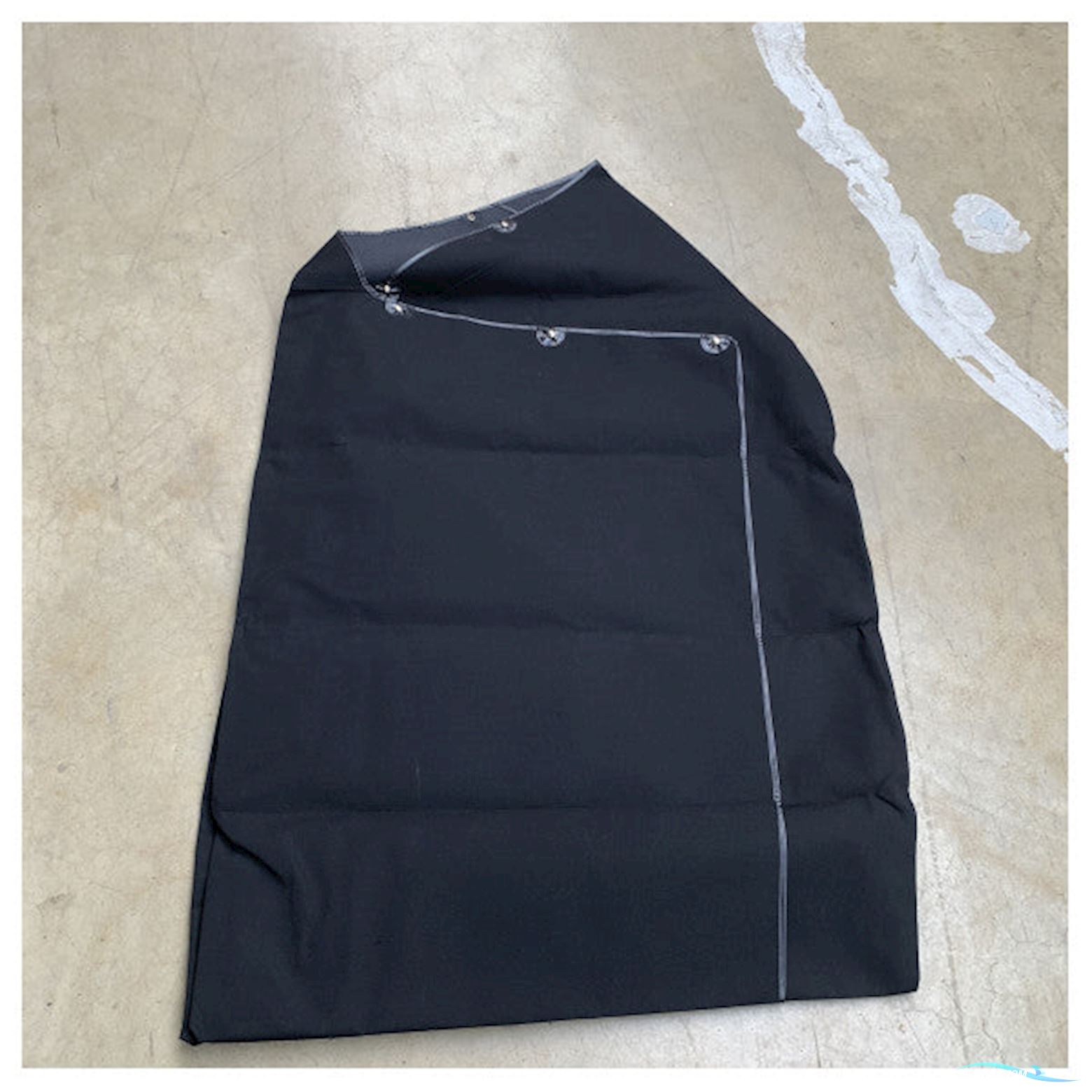 Quicksilver Activ 675 Sundeck Sunbrella Consolve Cover Black - VK_QS675Sdcc!