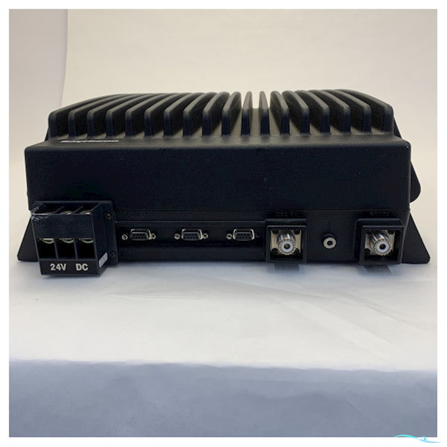 Sailor HT4610 Marine MF/HF Transceiver Unit 150W - 24V