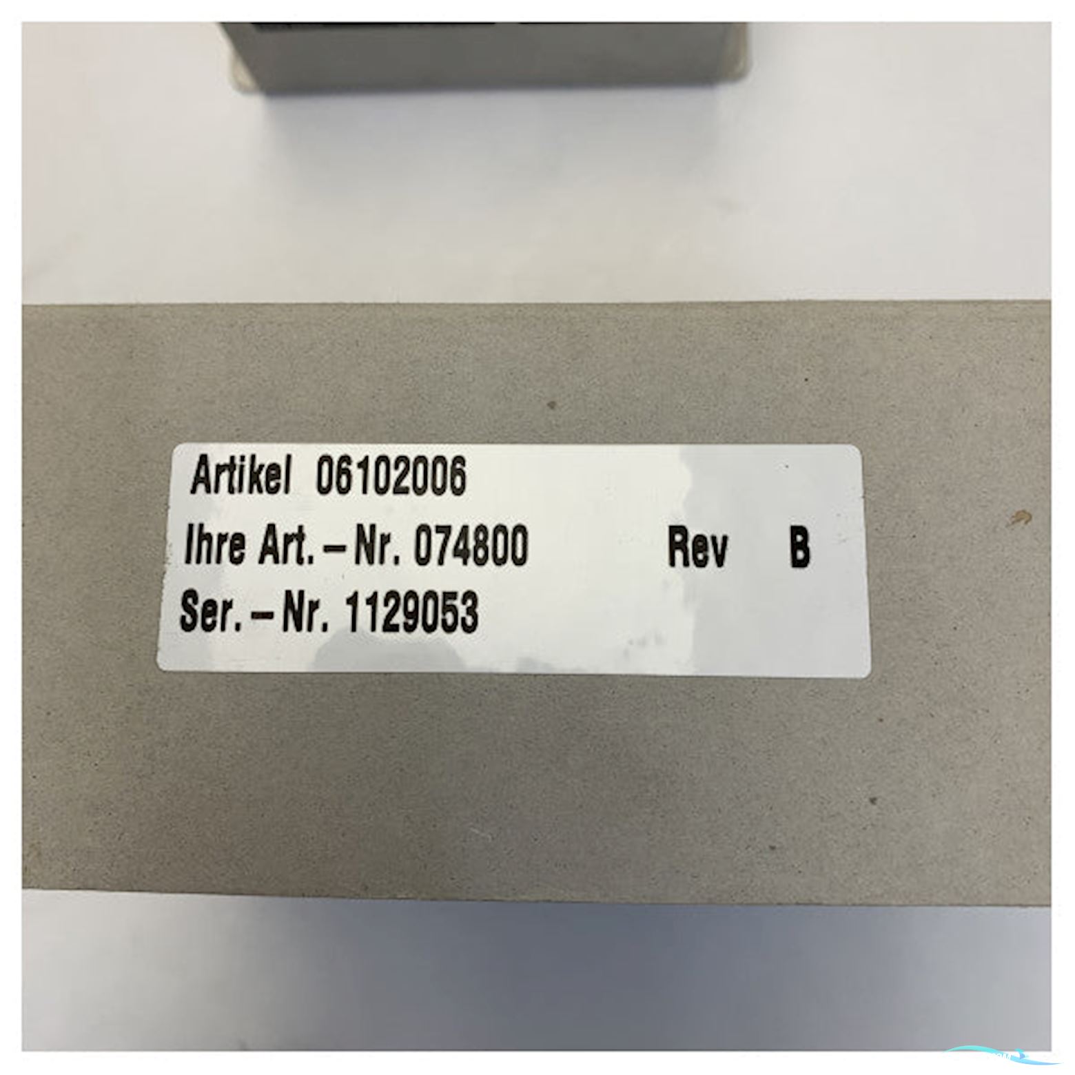 Sperry Marine TTL/RS422 Splitter Distribution Box 4992 - 06102006