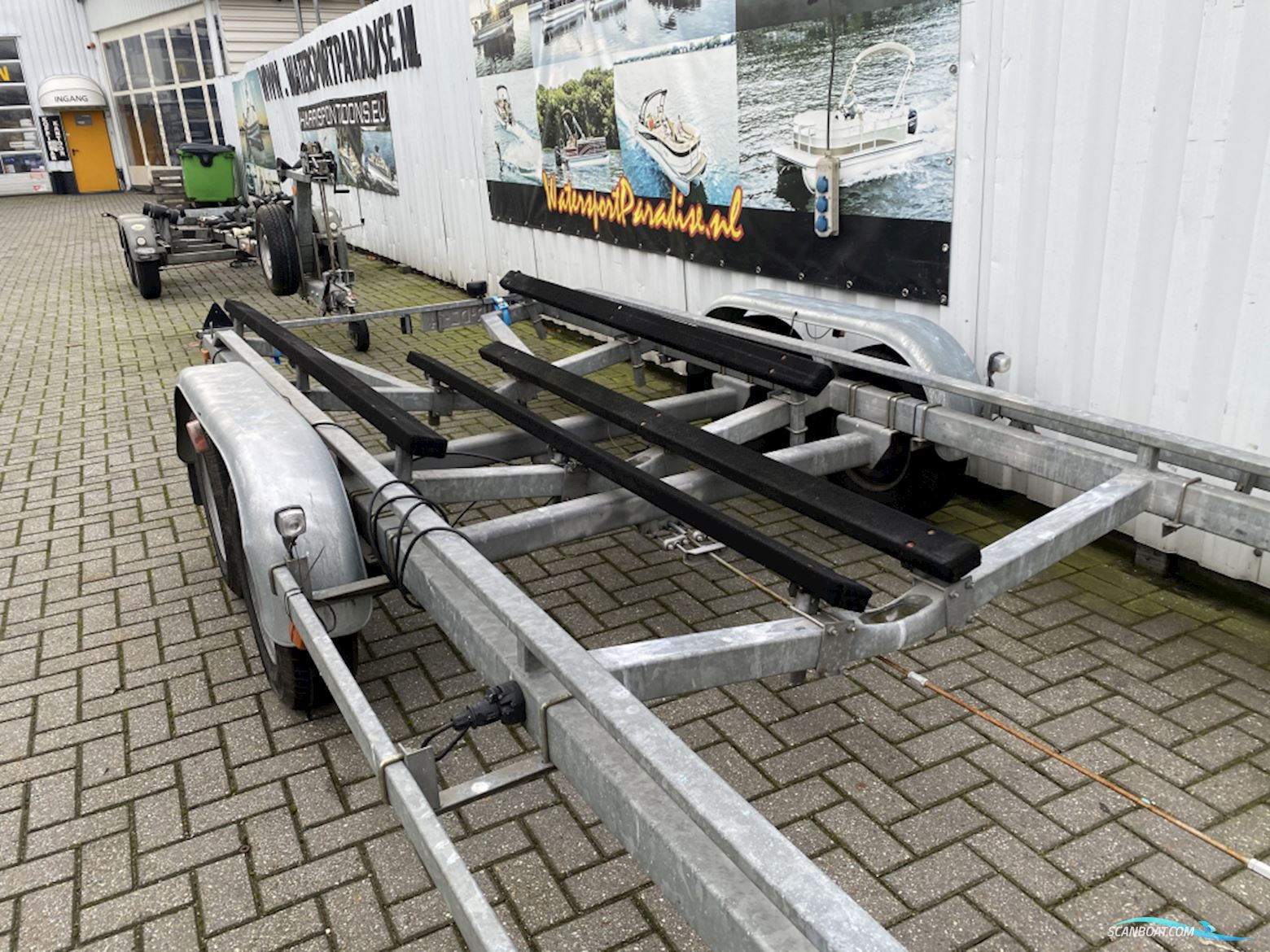 Freewheel Balkentrailer 3500KG