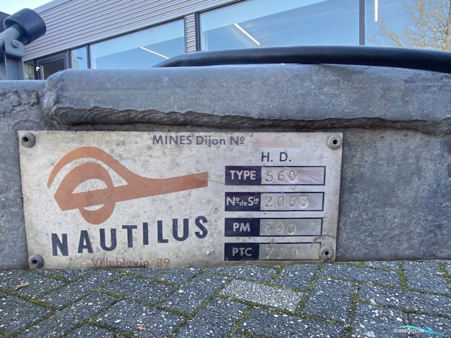 Nautilus 560 stallingstrailer