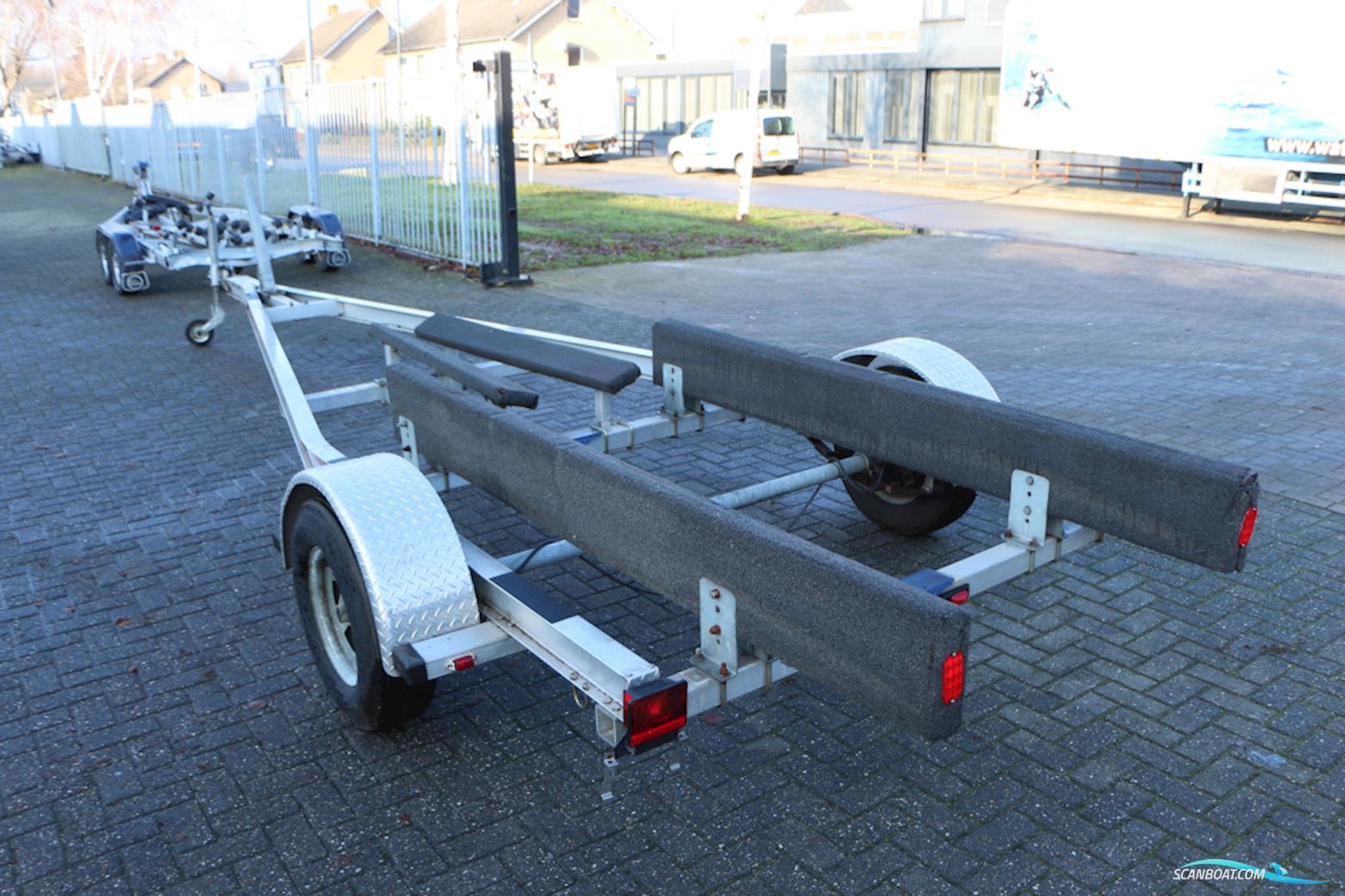 Stallingstrailer Aluminium 1- asser