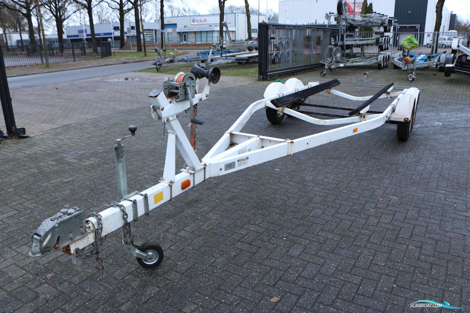 Usa Trailer 2-Asser Stallingstrailer