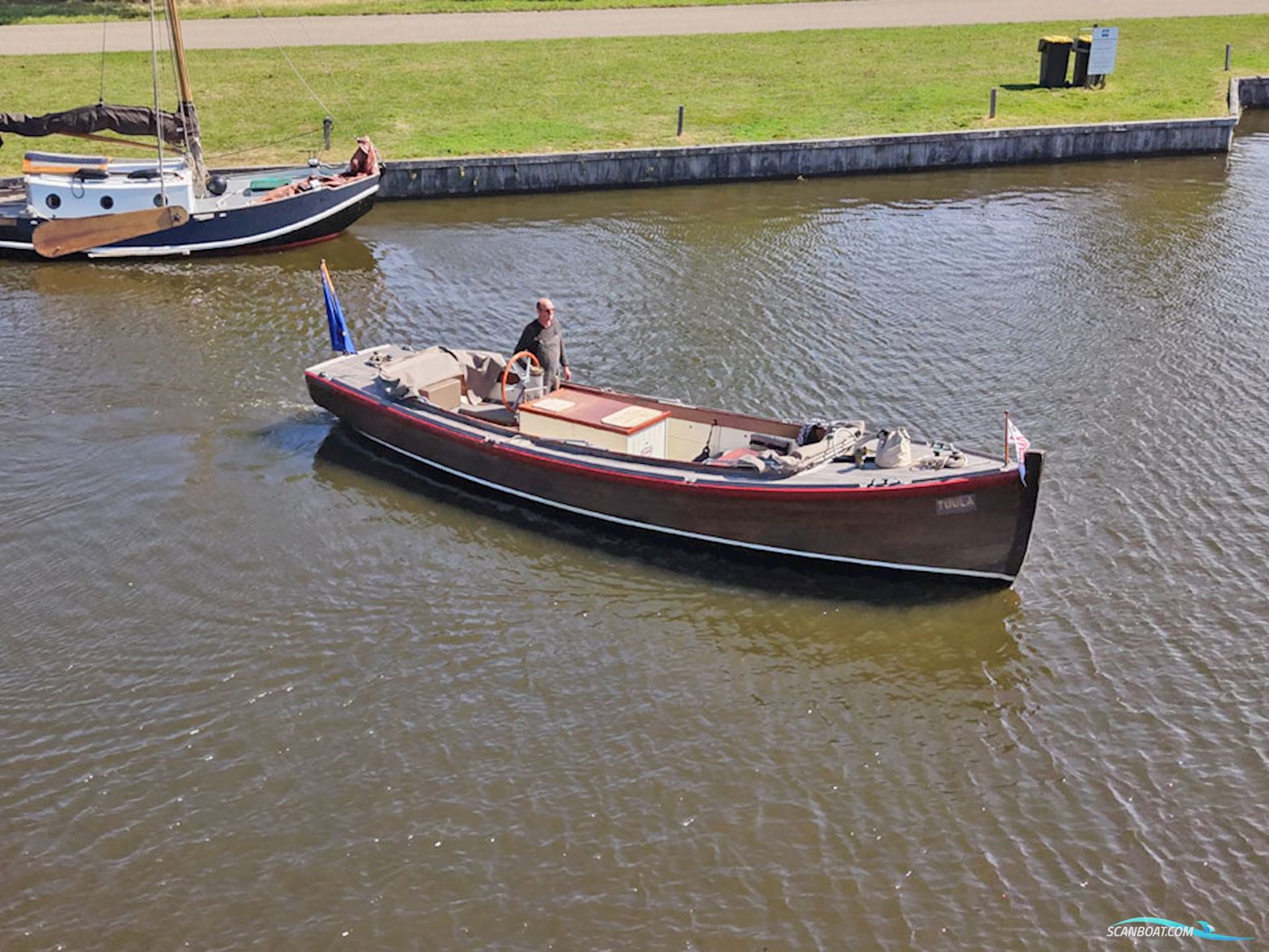 ex Marine Motorsloep 30