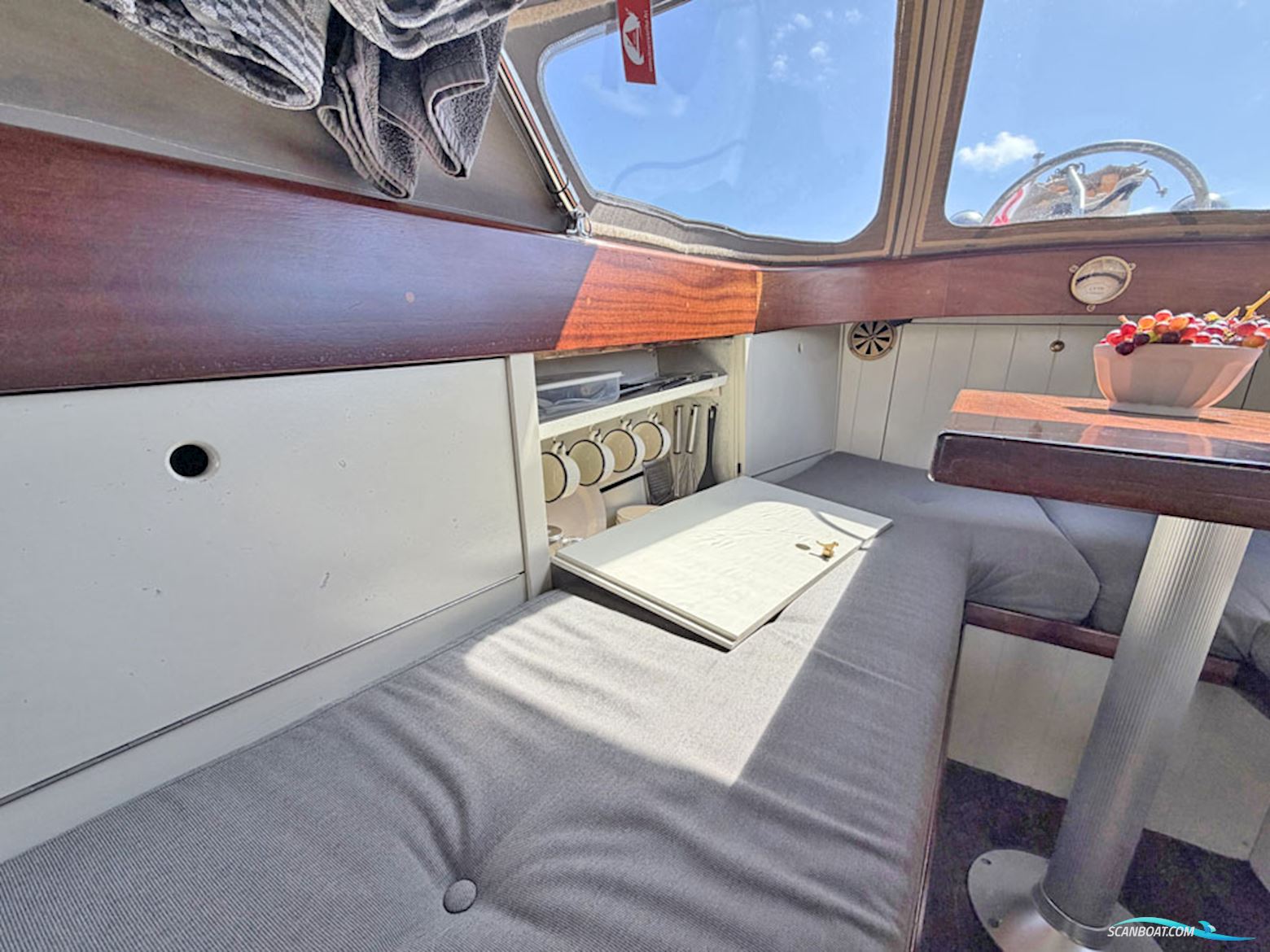 ex Marine Motorsloep 30
