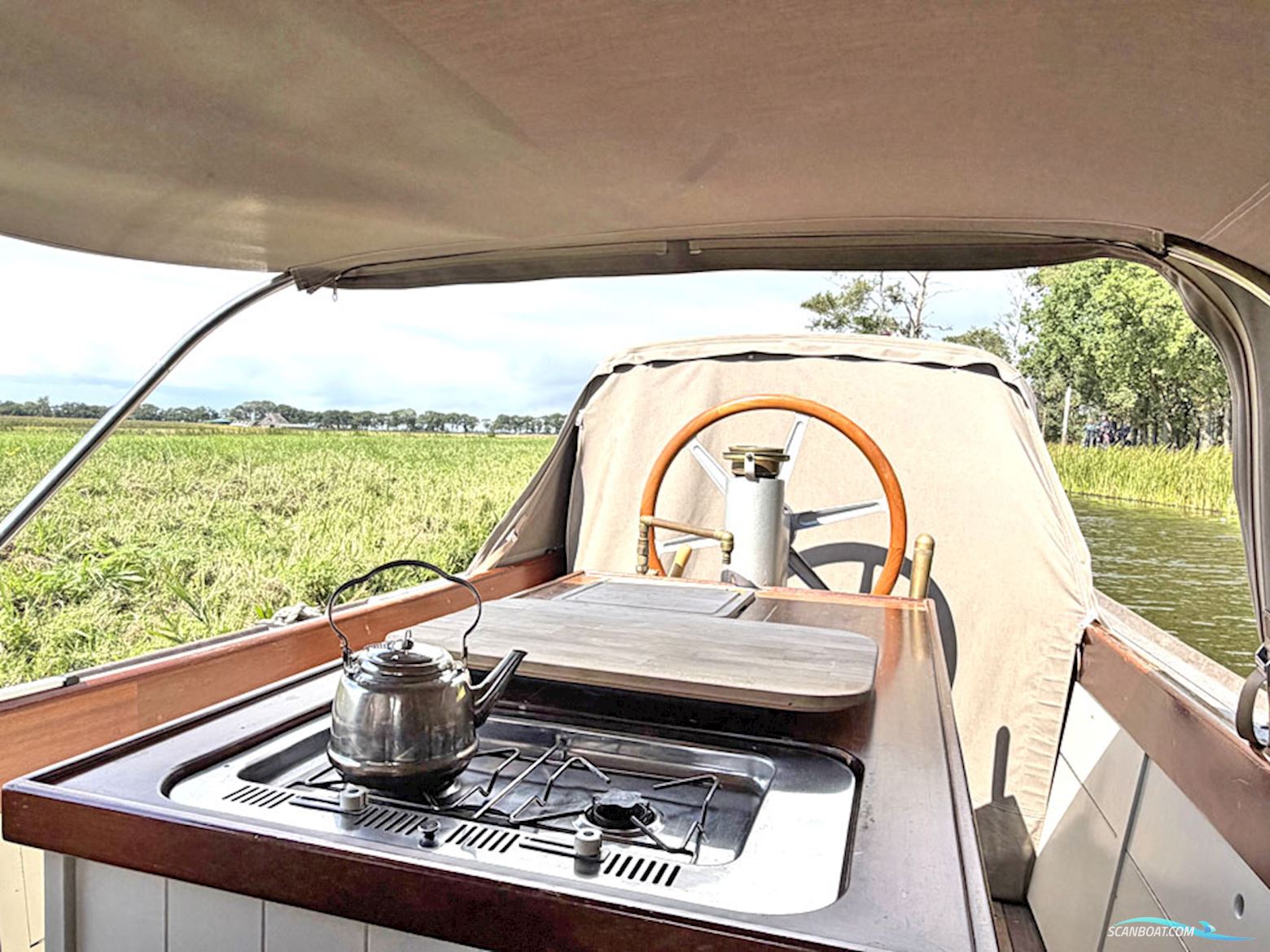 ex Marine Motorsloep 30