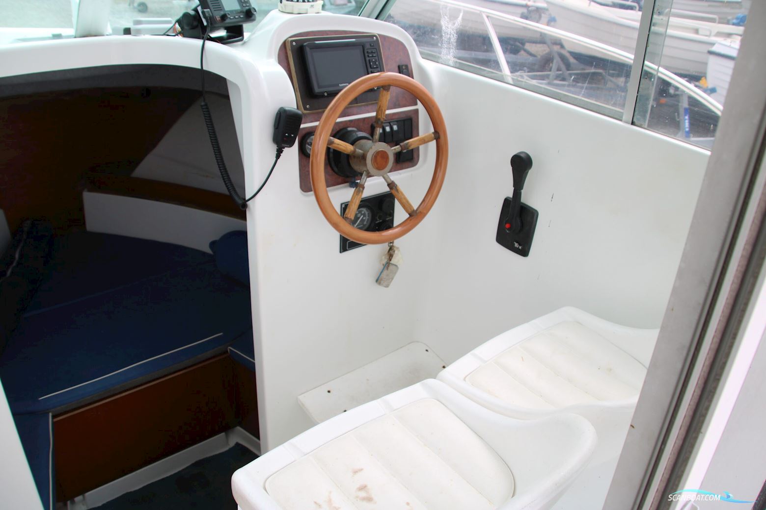 Jeanneau 635 Merry Fisher