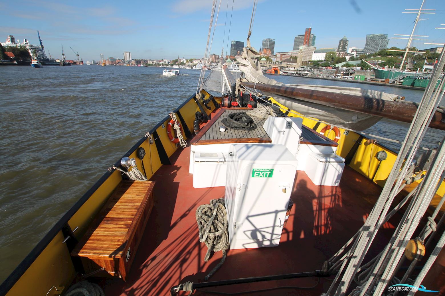 Schooner Topsail