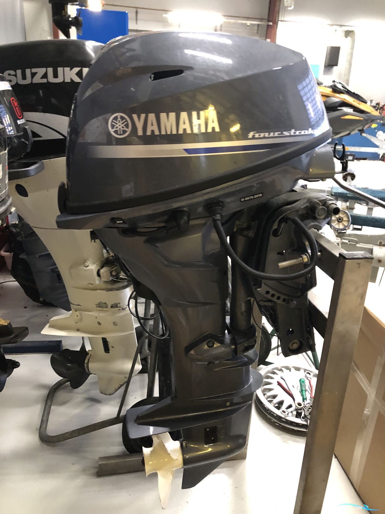 Yamaha F25Getl
