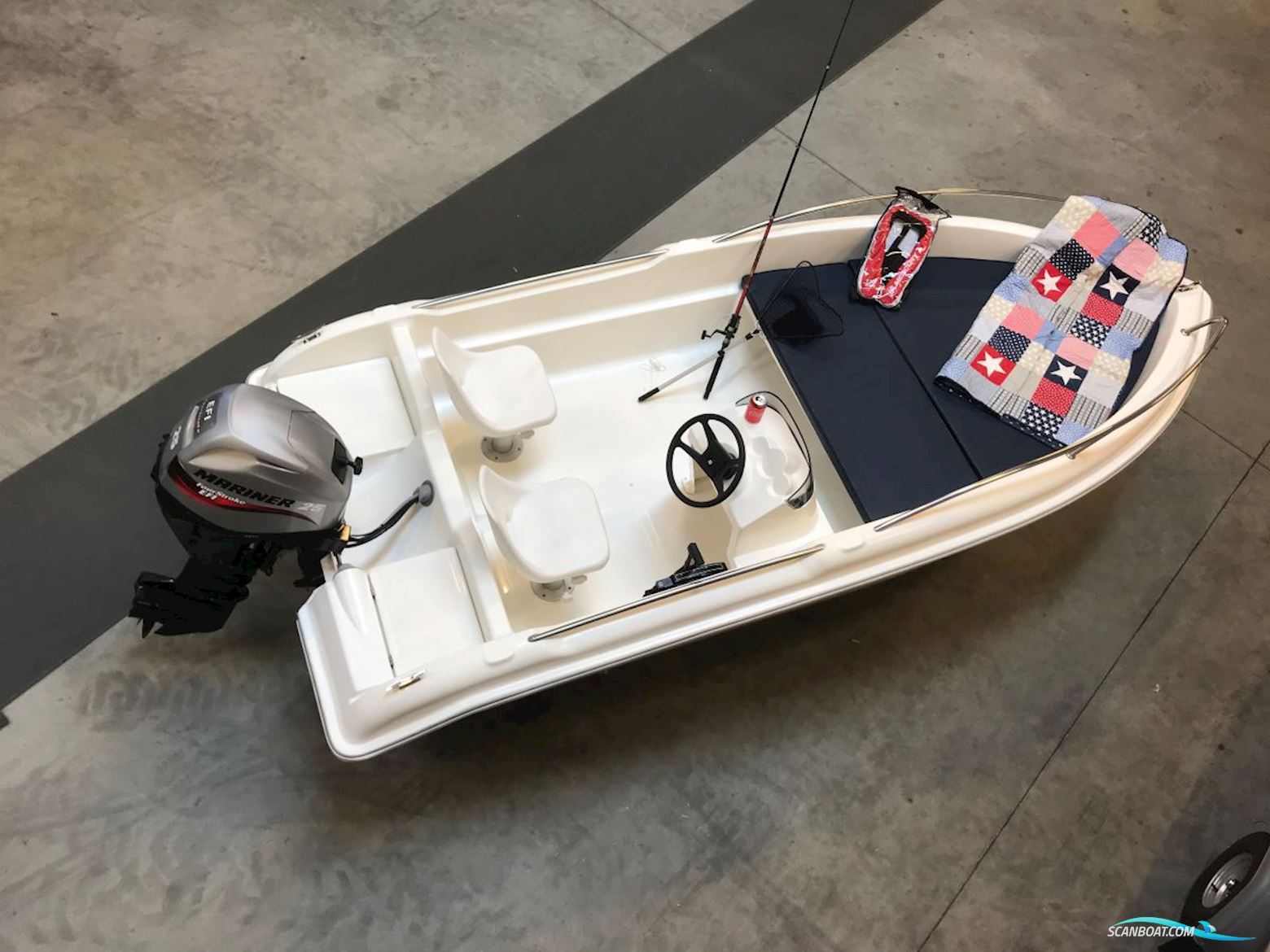 Alka 430 / Mariner F25 EFI Dinghy 2015, with Mariner F25 ELPT EFI engine, Denmark