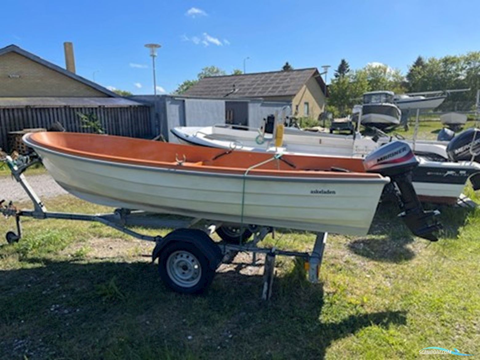 Askeladden Jolle Med Mariner 15 hk Samt Trailer