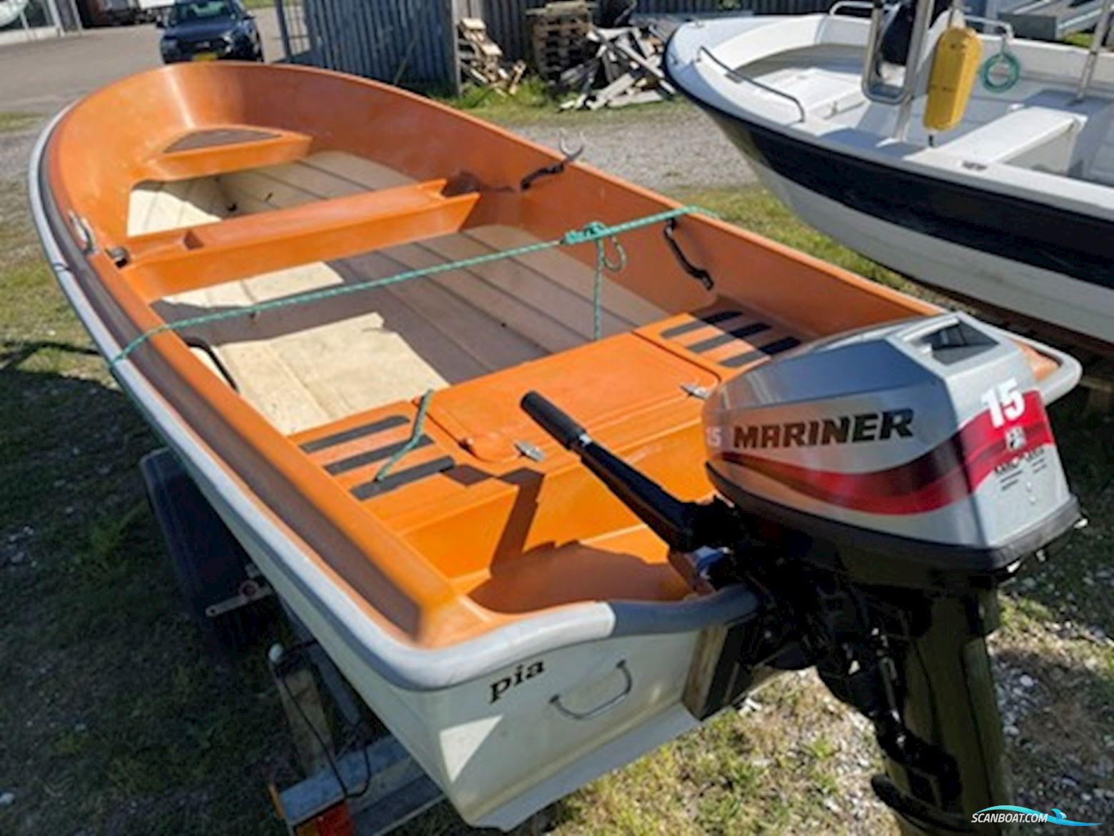 Askeladden Jolle Med Mariner 15 hk Samt Trailer