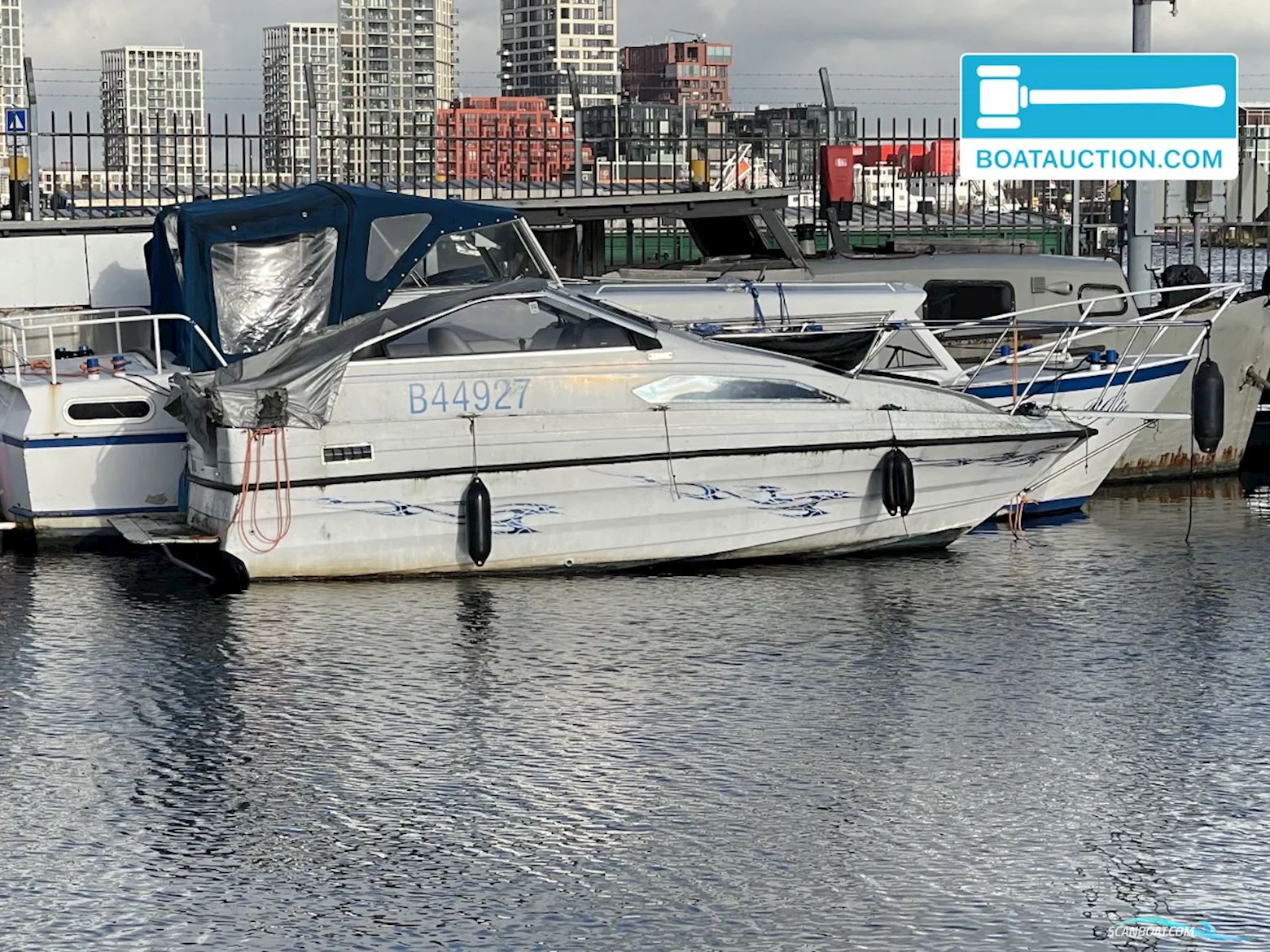 Bayliner 700 Dinghy , met Mercruiser motor, The Netherlands