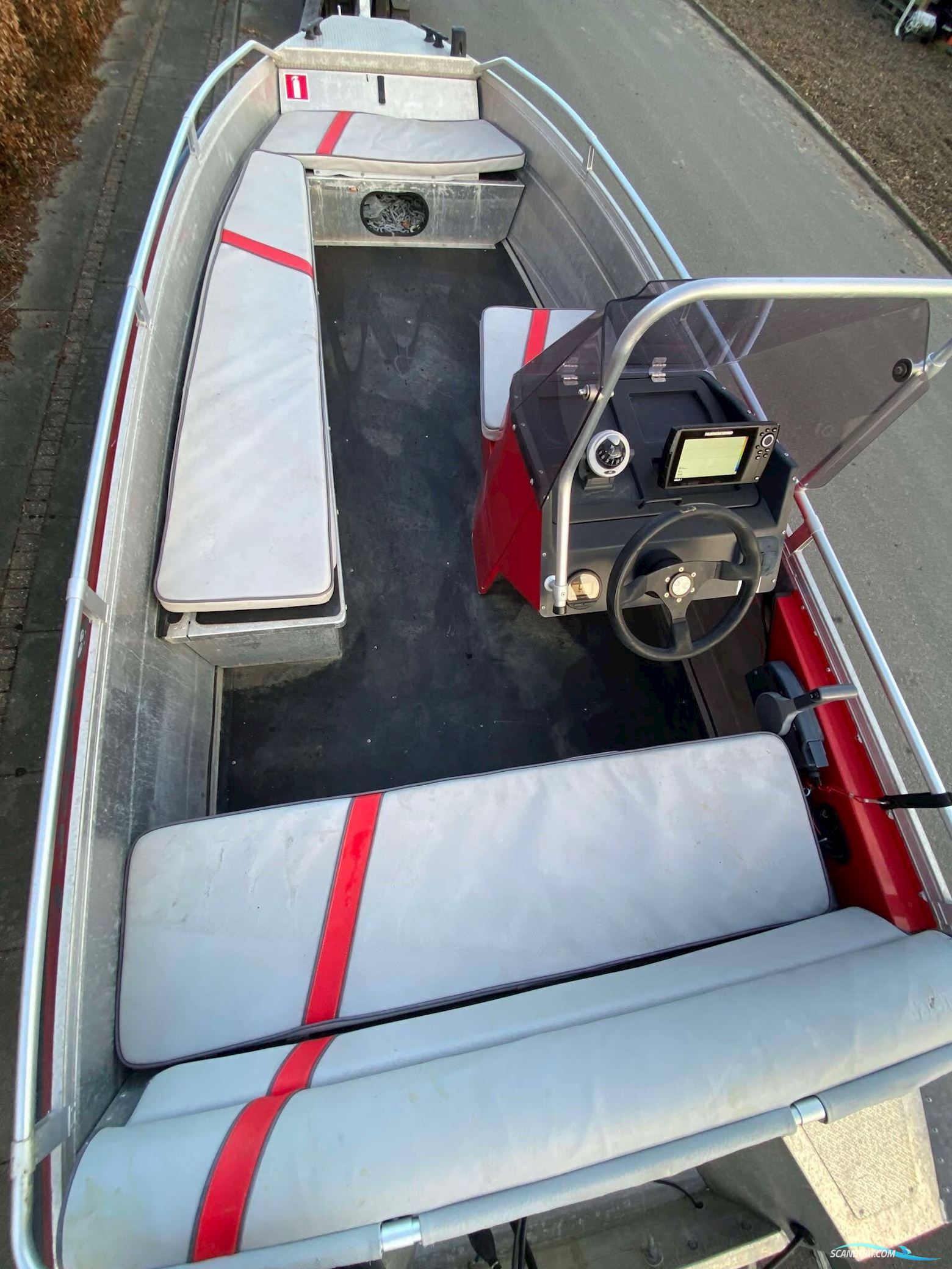 Buster L med 100 hk Yamaha