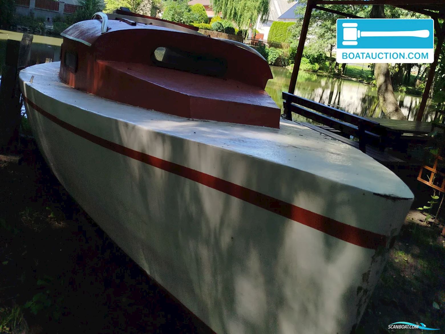 Cabinboat 700