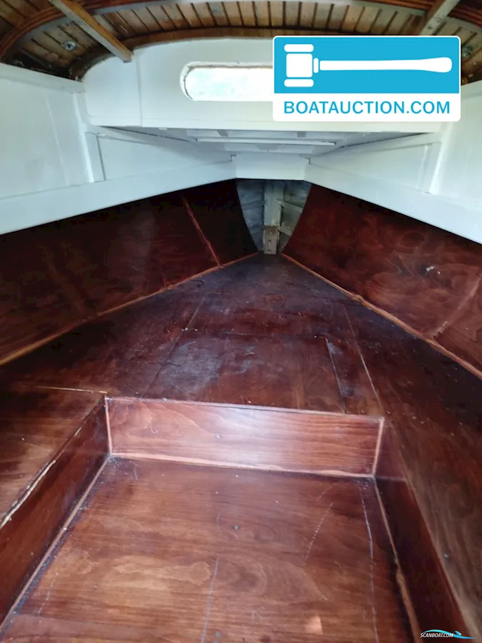 Cabinboat 700